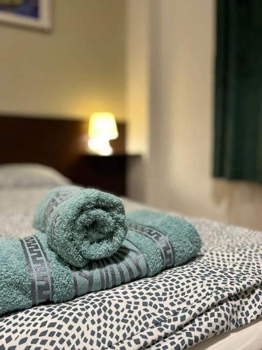A13 Parliament Sunflower Cozy Apartment Budapest Eksteriør billede